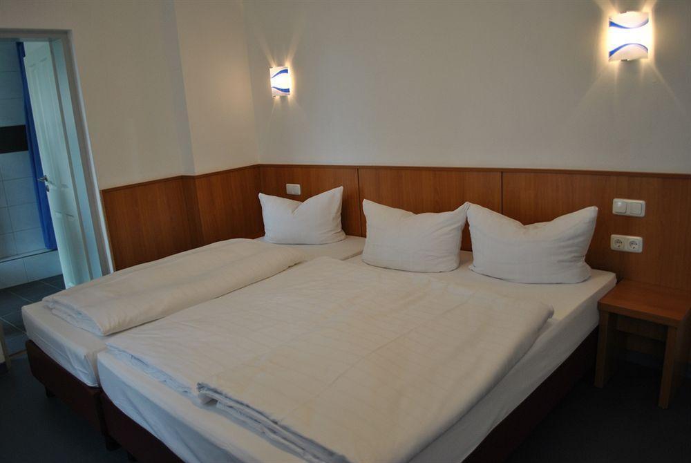 Altan Hotel Гамбург Экстерьер фото