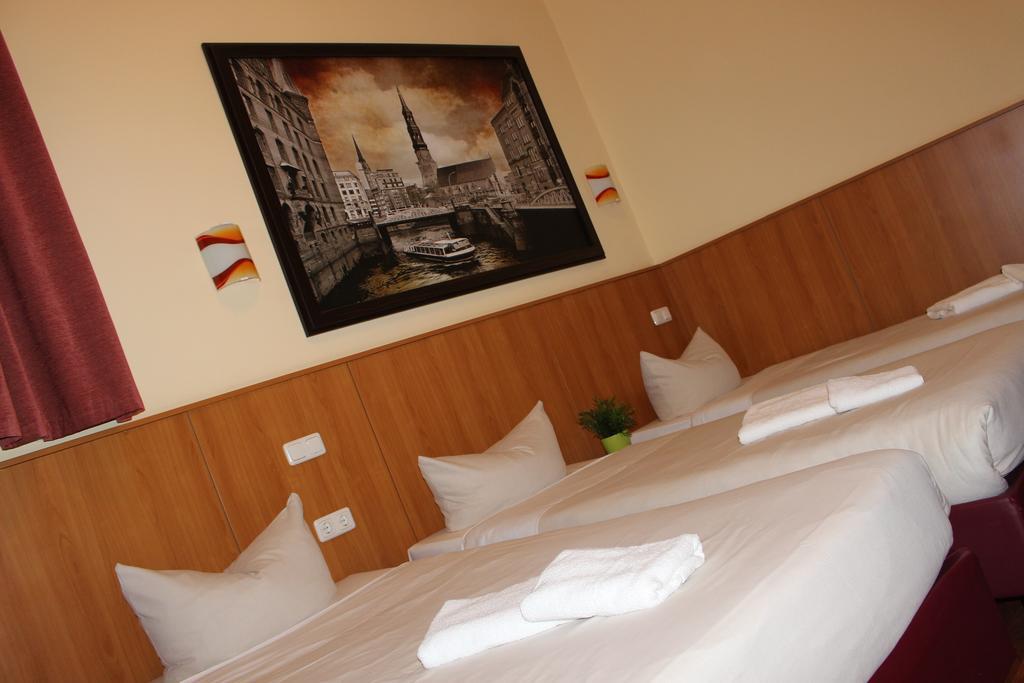 Altan Hotel Гамбург Экстерьер фото