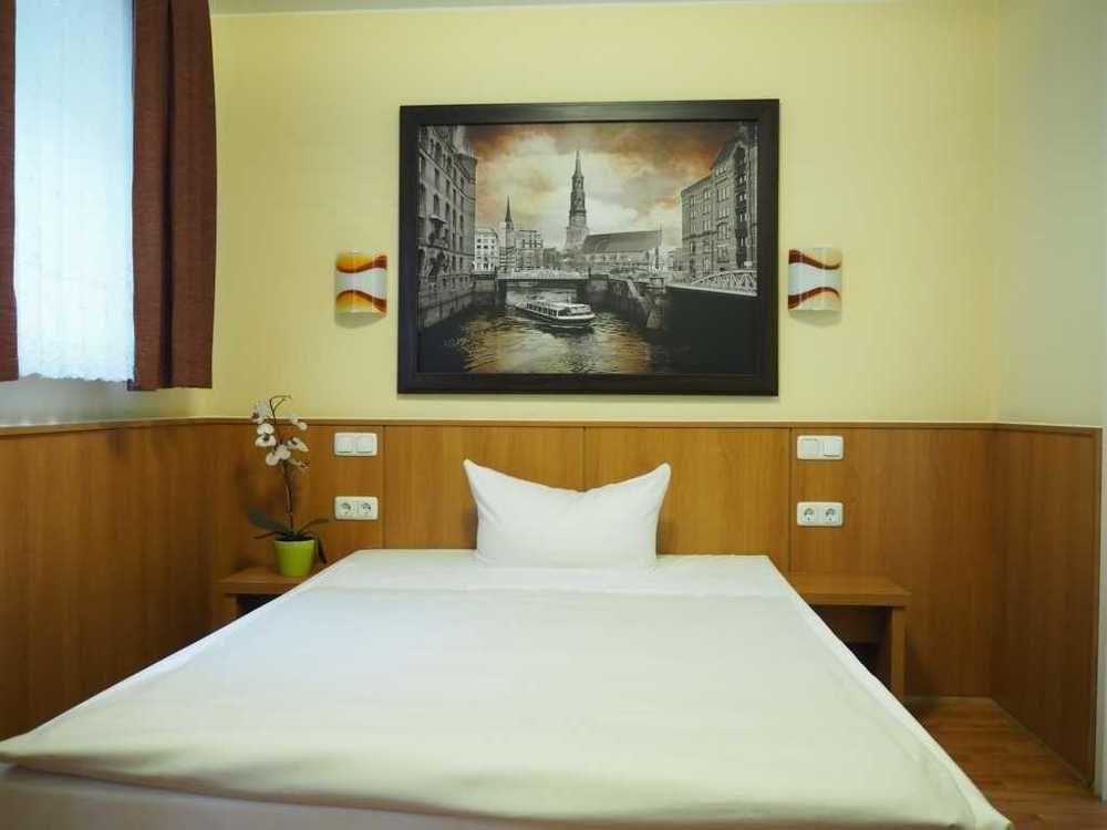 Altan Hotel Гамбург Экстерьер фото